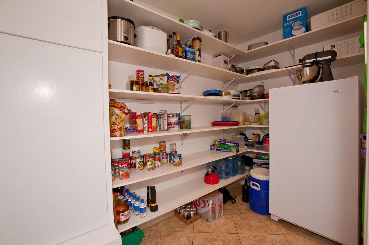 3086 East Campbell Road Gilbert, AZ 85234 - Photo 7 of 11 Pantry