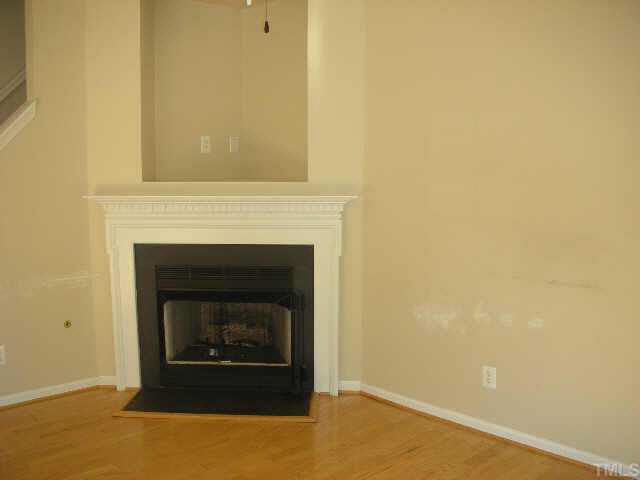 1135 Lake Moraine Place Raleigh, NC 27607 - Photo 2 of 9 Living Room