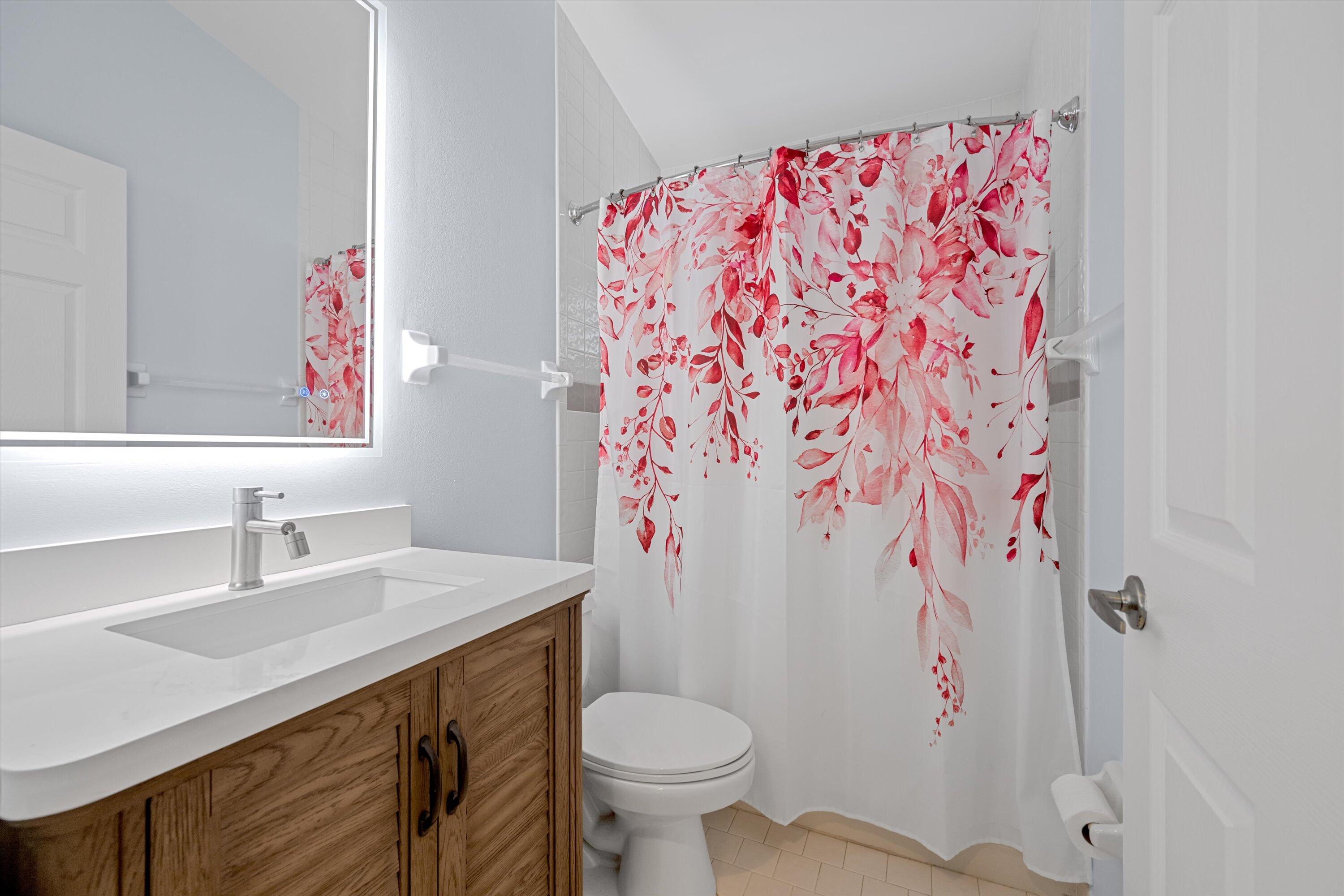 1069 Aviary Road Wellington, FL 33414 - Photo 16 of 28 Guest Bathroom