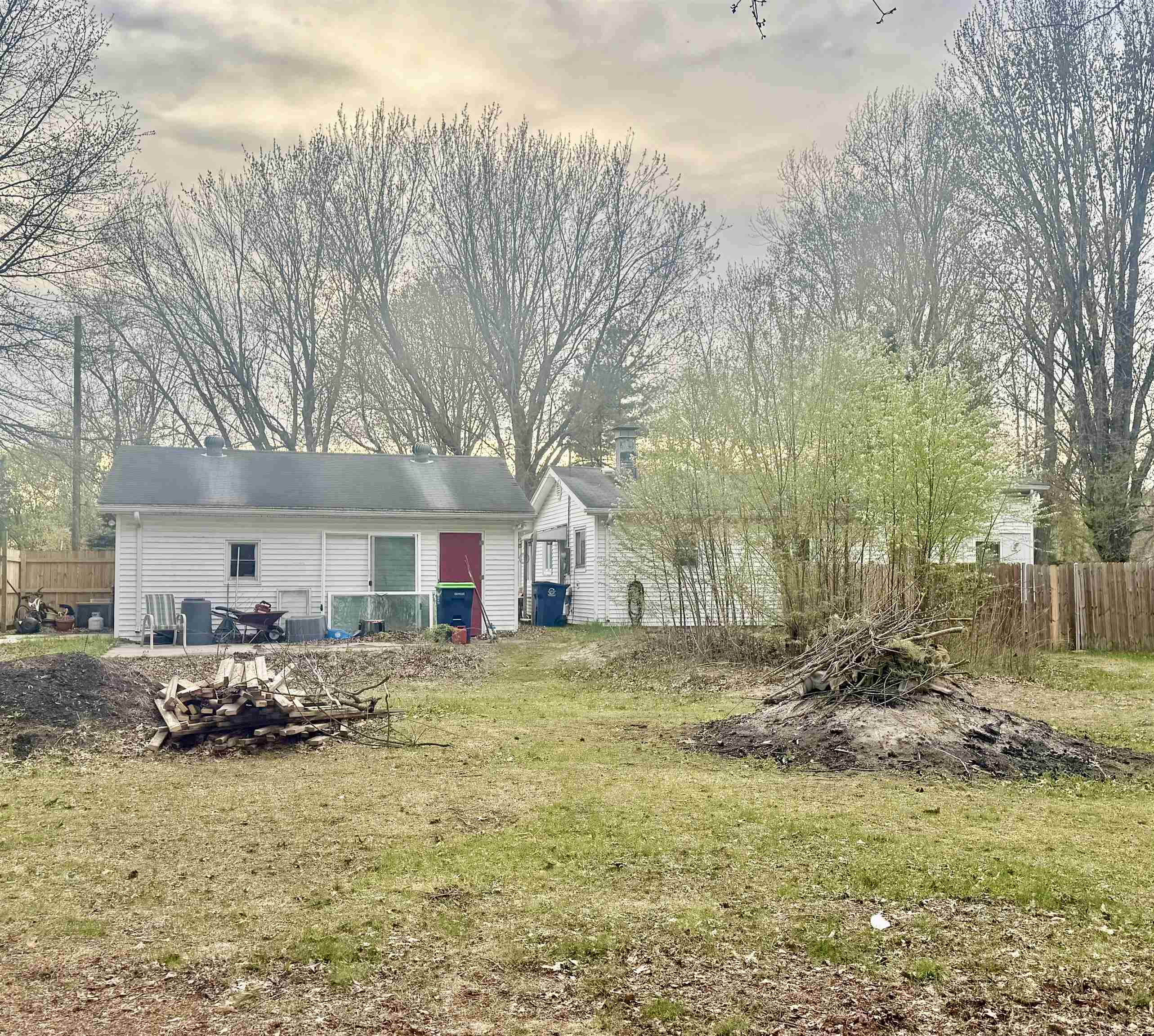6215 South Graham Road St. Charles, MI 48655 - Photo 4 of 24 50173821-5f152fb0-86fc-4039-aa21-afac4fe4b9b3.JPG