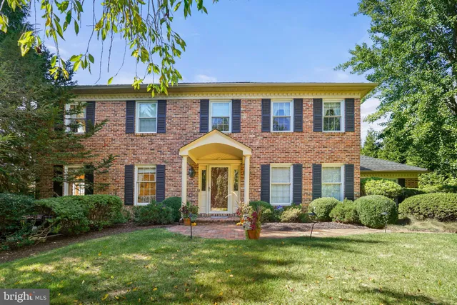 $849,900 | 27 Raphael Road, Hockessin, DE 19707