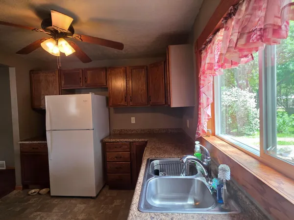$136,500 | 321 Sioux Street, Holland, MN 56139