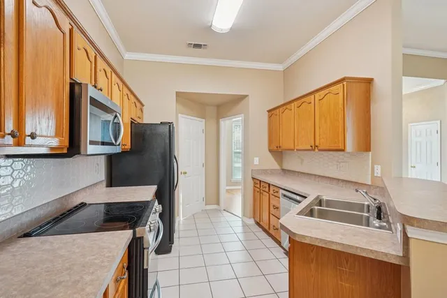 $2,250 | 712 Homewood Drive, Covington, LA 70433