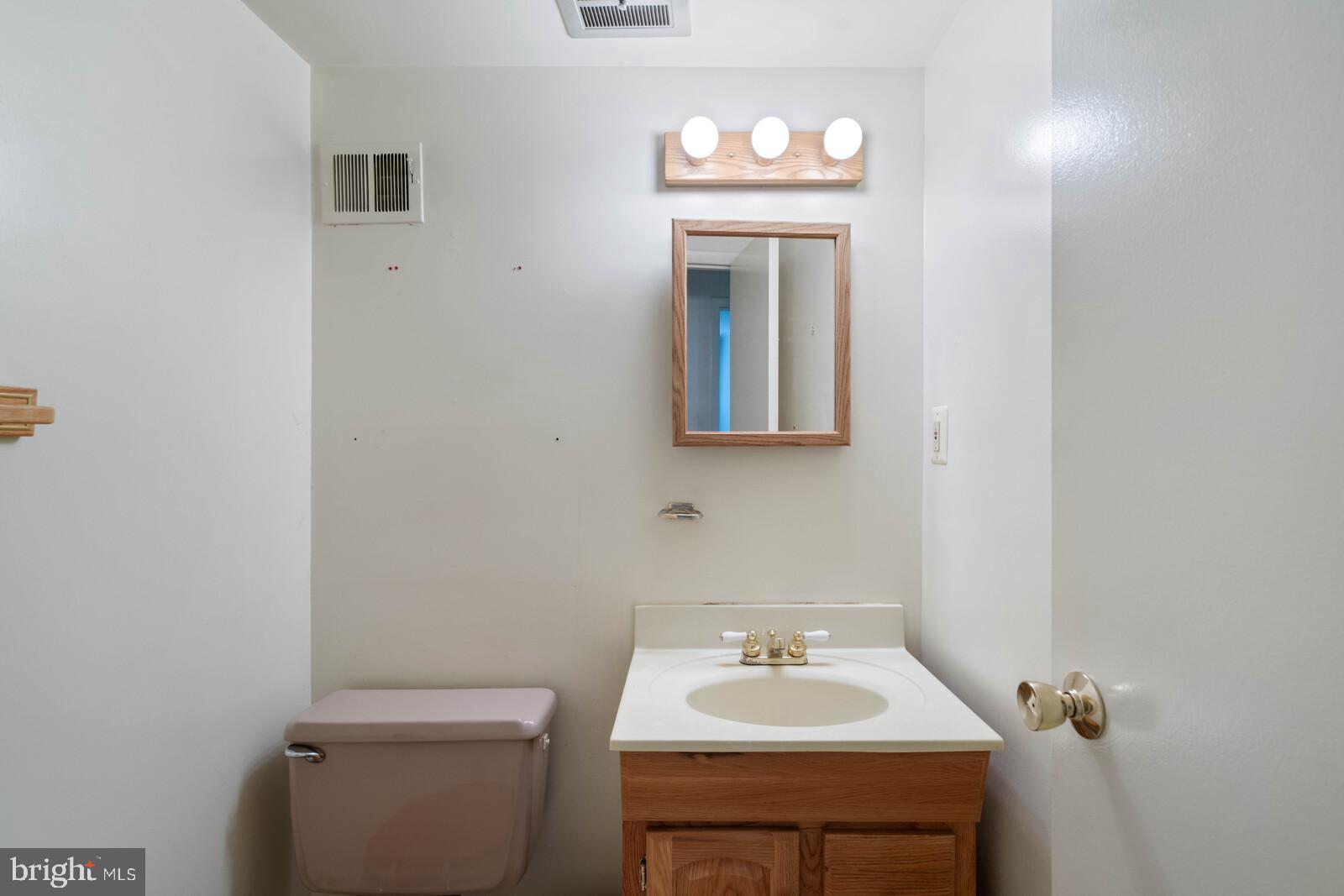 5510 Ravenel Lane Springfield, VA 22151 - Photo 33 of 42