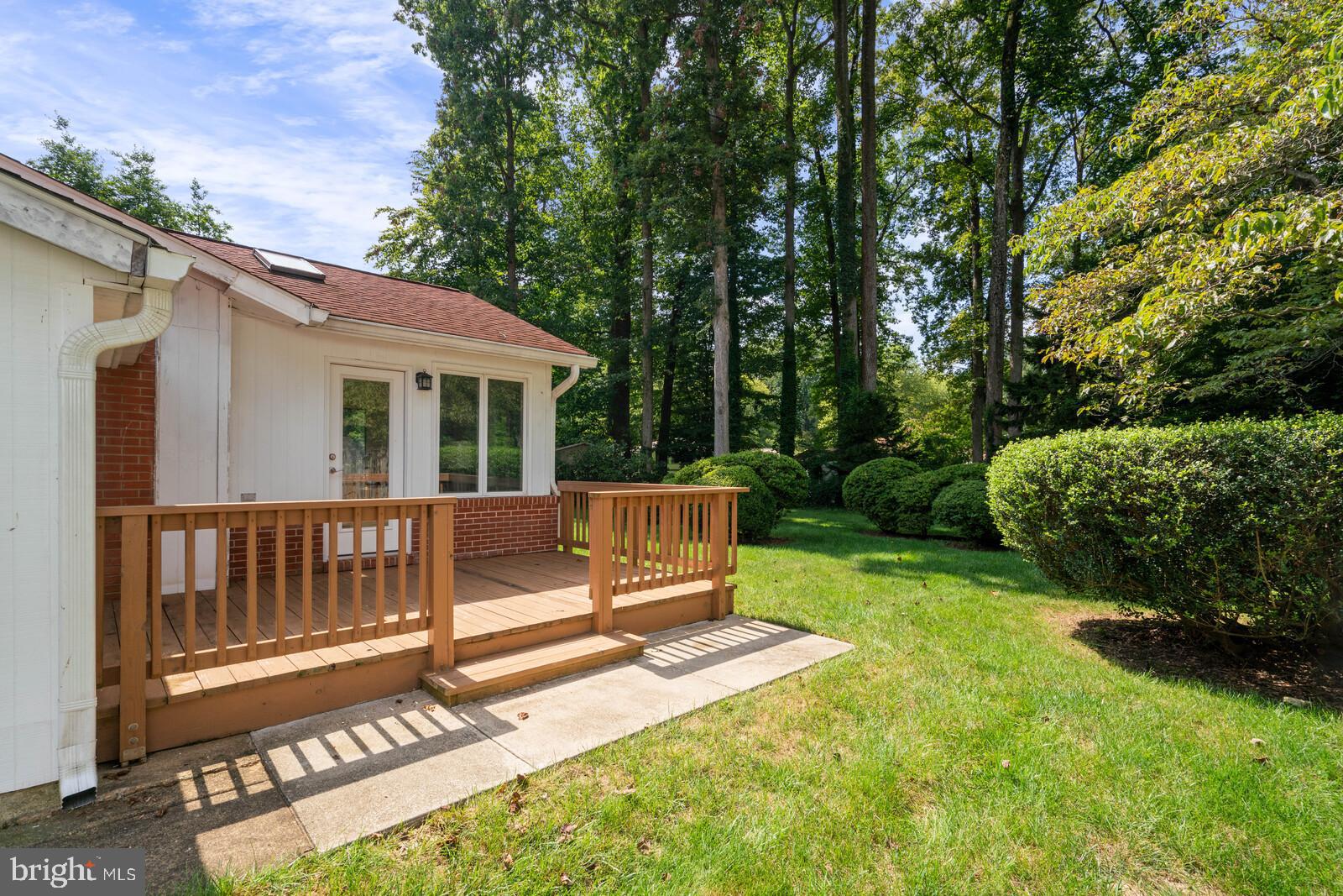 5510 Ravenel Lane Springfield, VA 22151 - Photo 38 of 42