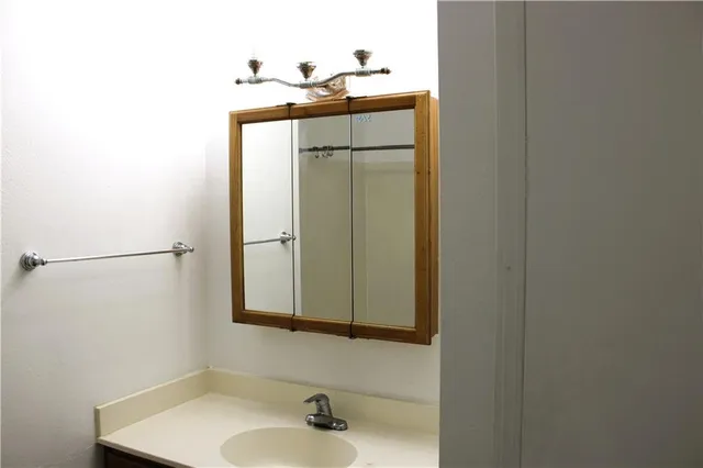 $1,400 | 3308 Delaware Avenue, Unit A, Kenner, LA 70065