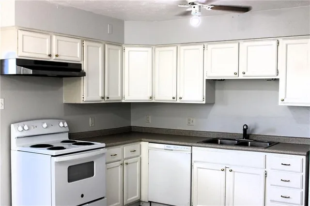 $1,400 | 3308 Delaware Avenue, Unit A, Kenner, LA 70065