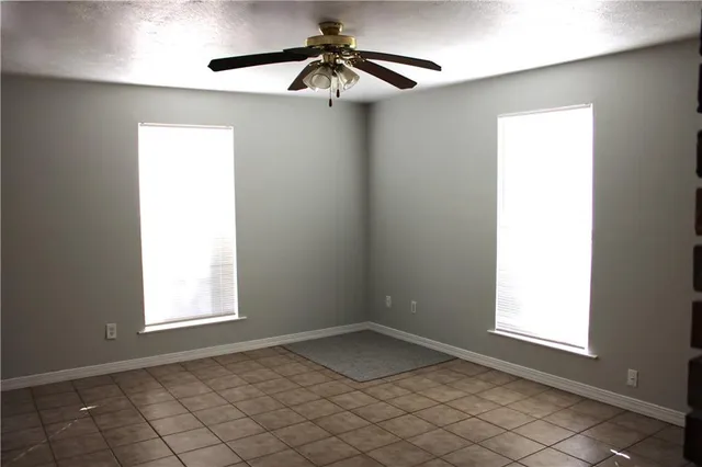 $1,400 | 3308 Delaware Avenue, Unit A, Kenner, LA 70065