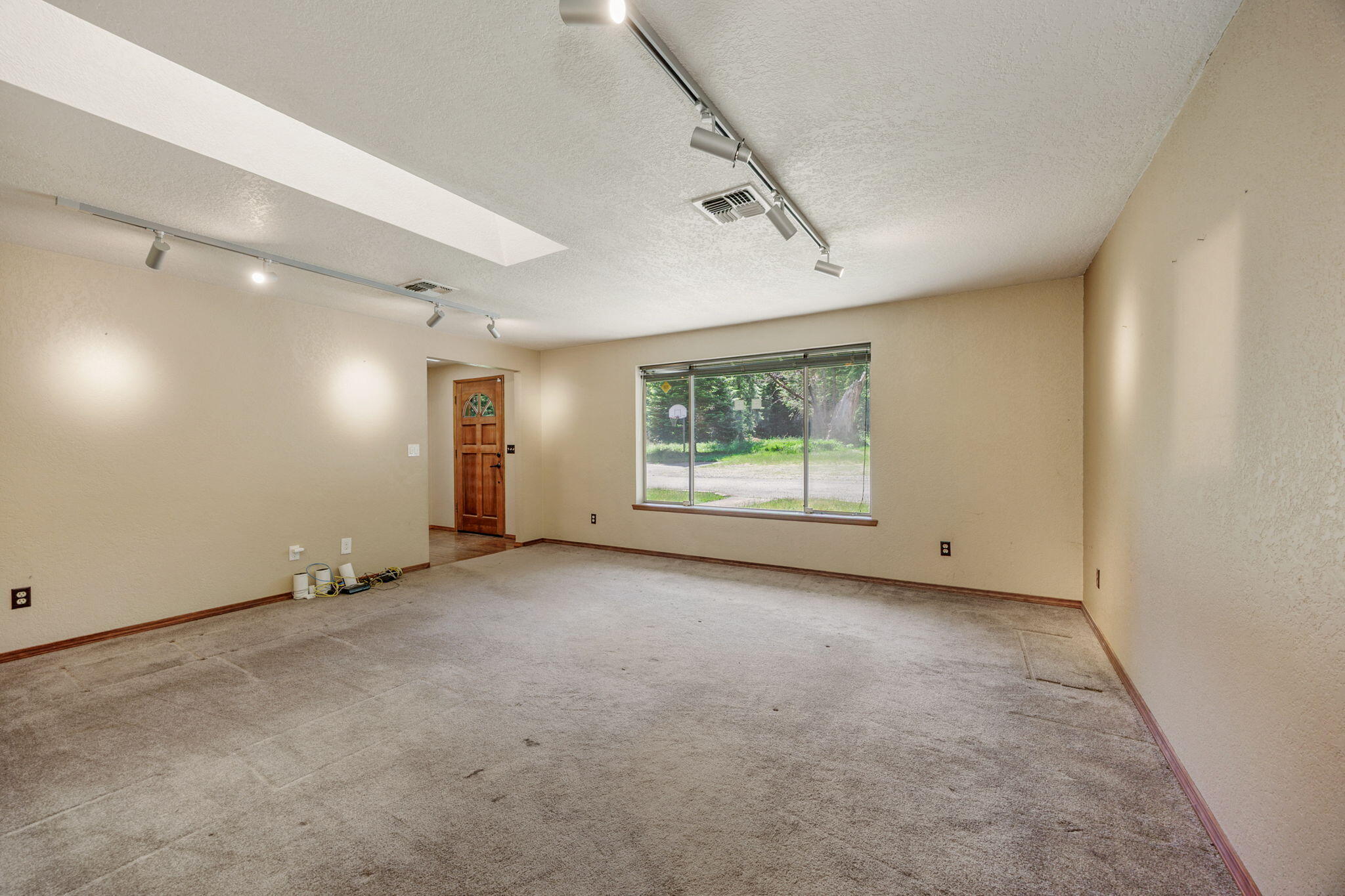446 Marcy Loop Road Grants Pass, OR 97527 - Photo 5 of 52 ApxML (23)