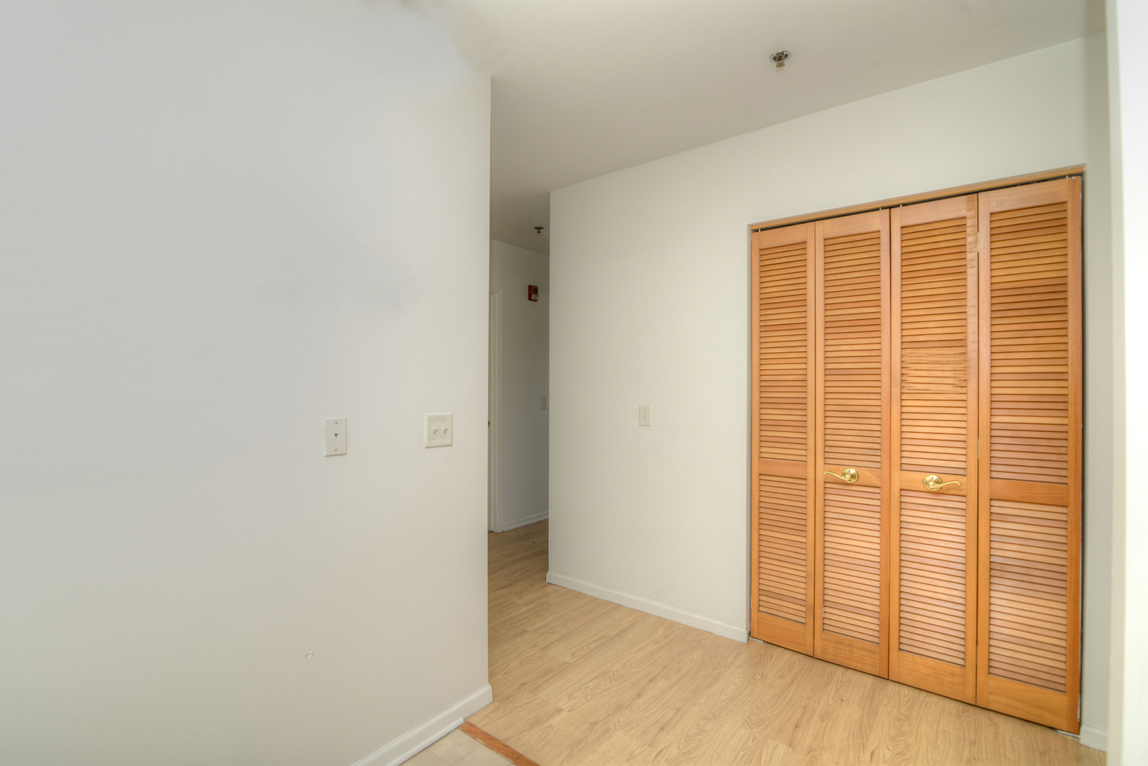 881 North Swift Road, Unit 202 Addison, IL 60101 - Photo 17 of 32 Gallery Image 17
