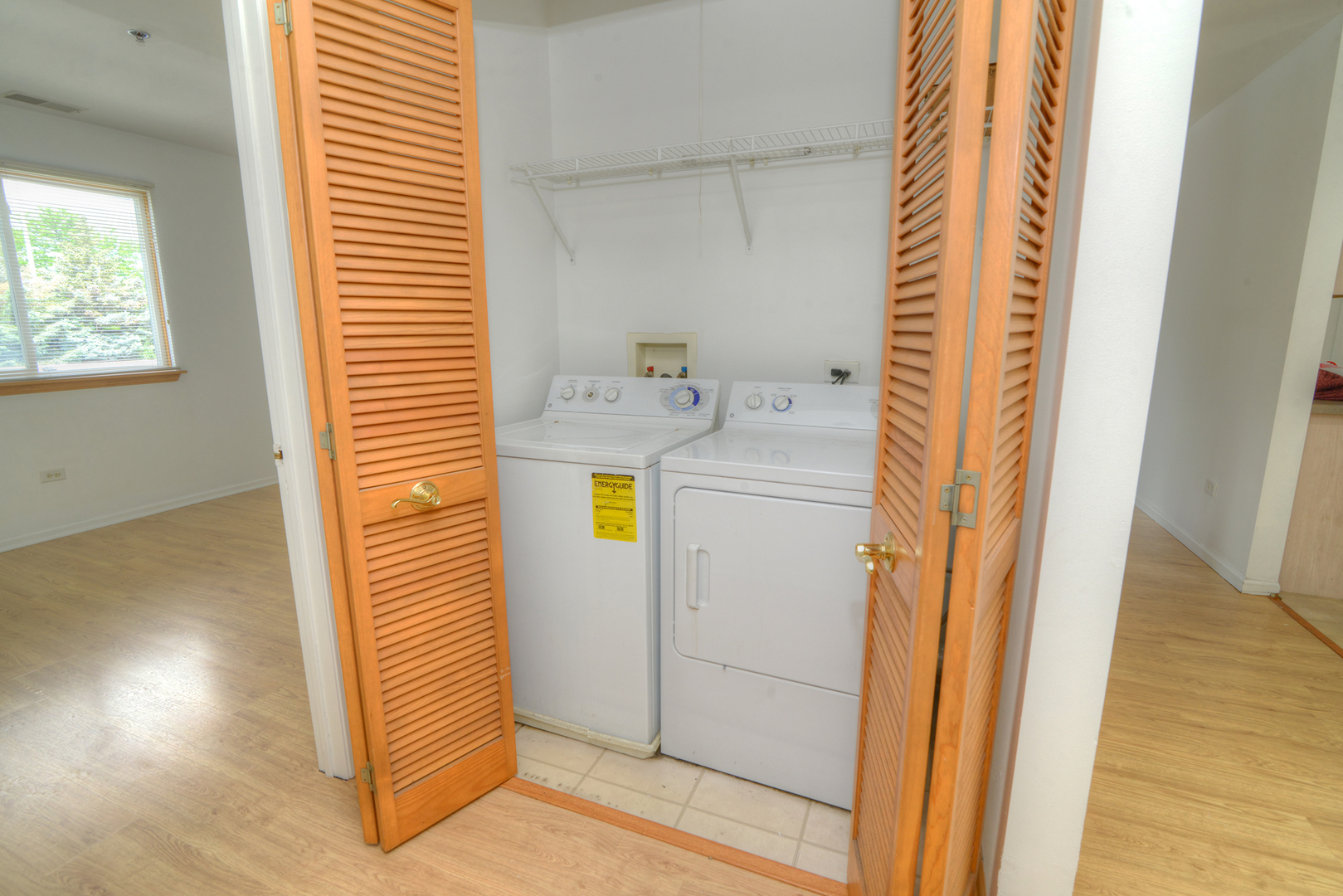 881 North Swift Road, Unit 202 Addison, IL 60101 - Photo 10 of 32 Gallery Image 10
