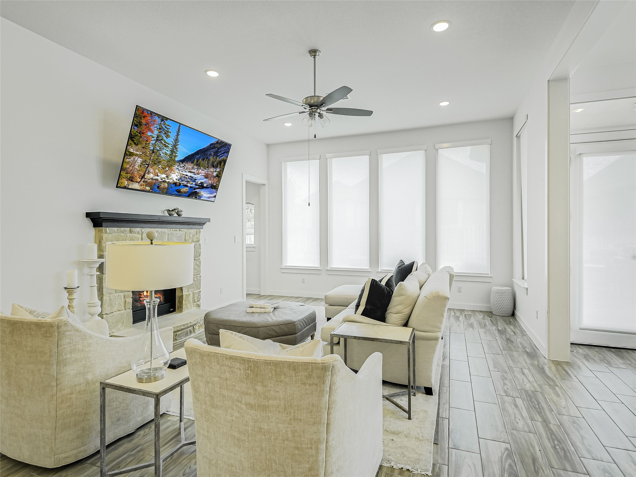 109 Quiet Oak Road San Marcos, TX 78666 - Photo 3 of 39