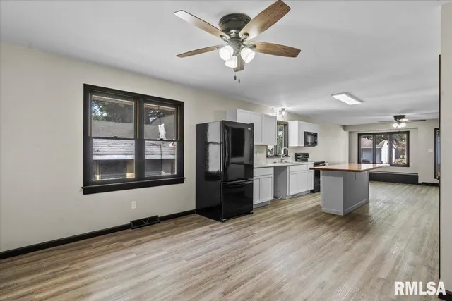 $179,900 | 323 North Dye Street, Virden, IL 62690