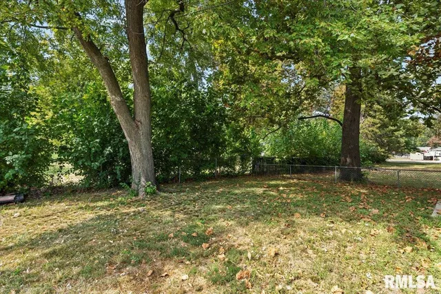 $179,900 | 323 North Dye Street, Virden, IL 62690