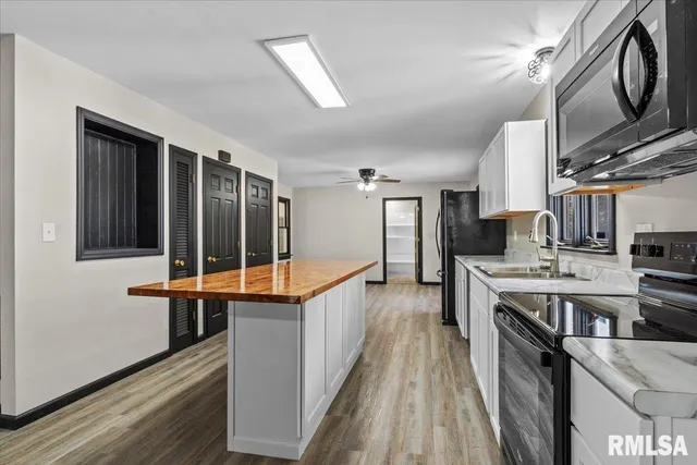 $179,900 | 323 North Dye Street, Virden, IL 62690