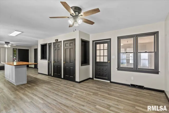 $179,900 | 323 North Dye Street, Virden, IL 62690