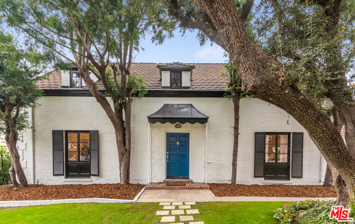 513 Sierra Drive, Beverly Hills, CA 90210 Compass