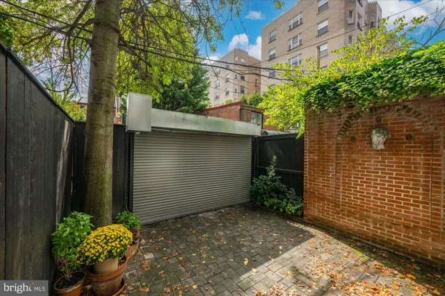 $14,000 | 1524 Swann Street Northwest, Washington, DC 20009