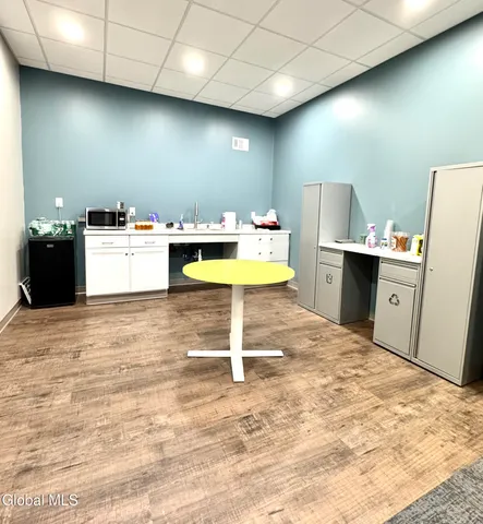 $325,000 | 212 Forest Avenue, Unit 212216, Amsterdam, NY 12010