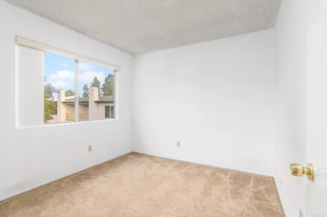 $949,999 | 9853 Genesee Avenue, San Diego, CA 92121