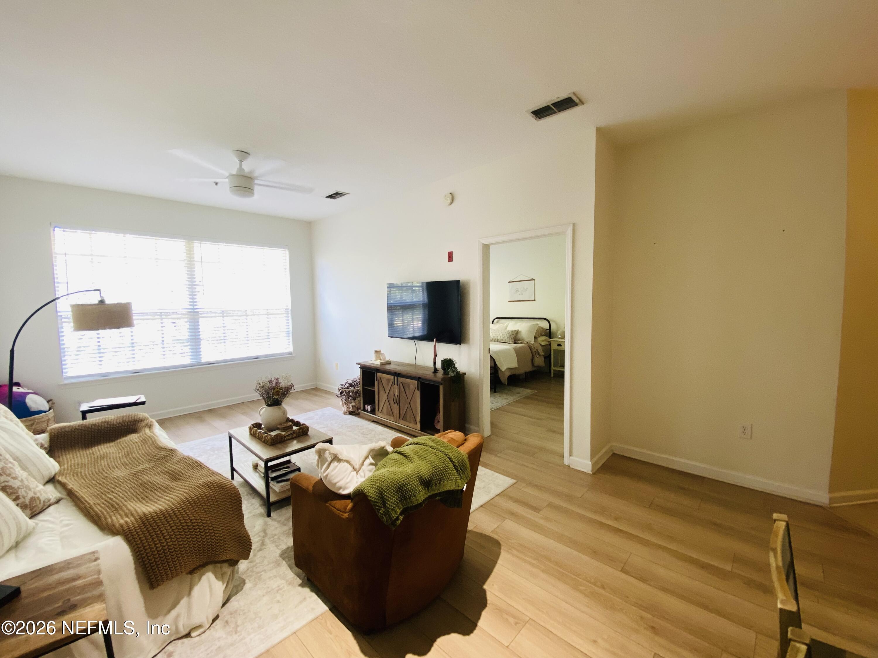 10550 Baymeadows Road, Unit 327 Jacksonville, FL 32256 - Photo 2 of 18 IMG_8960