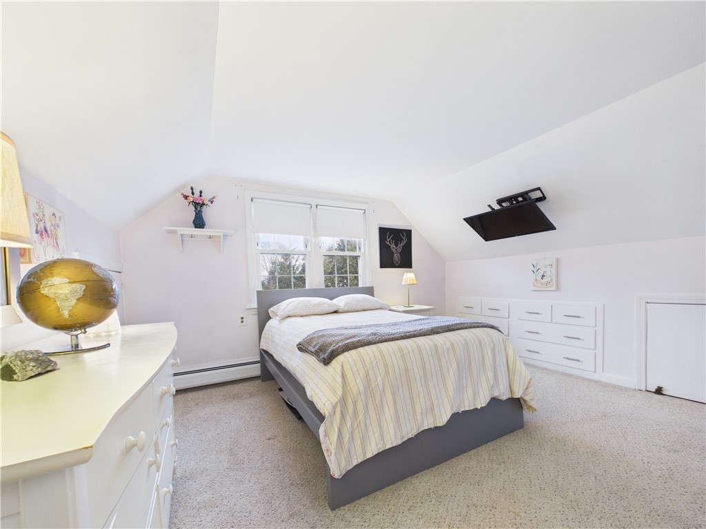 106 Fales Road Bristol, RI 02809 - Photo 18 of 40