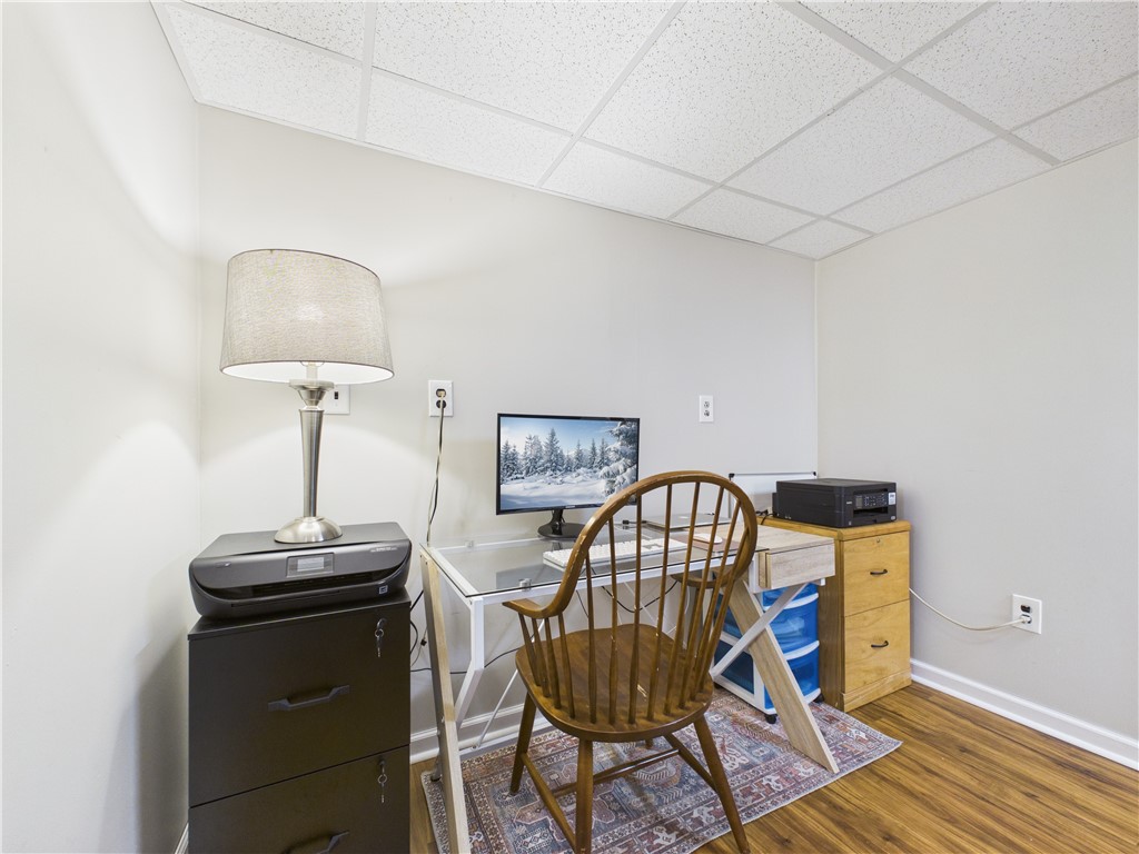 106 Fales Road Bristol, RI 02809 - Photo 24 of 40