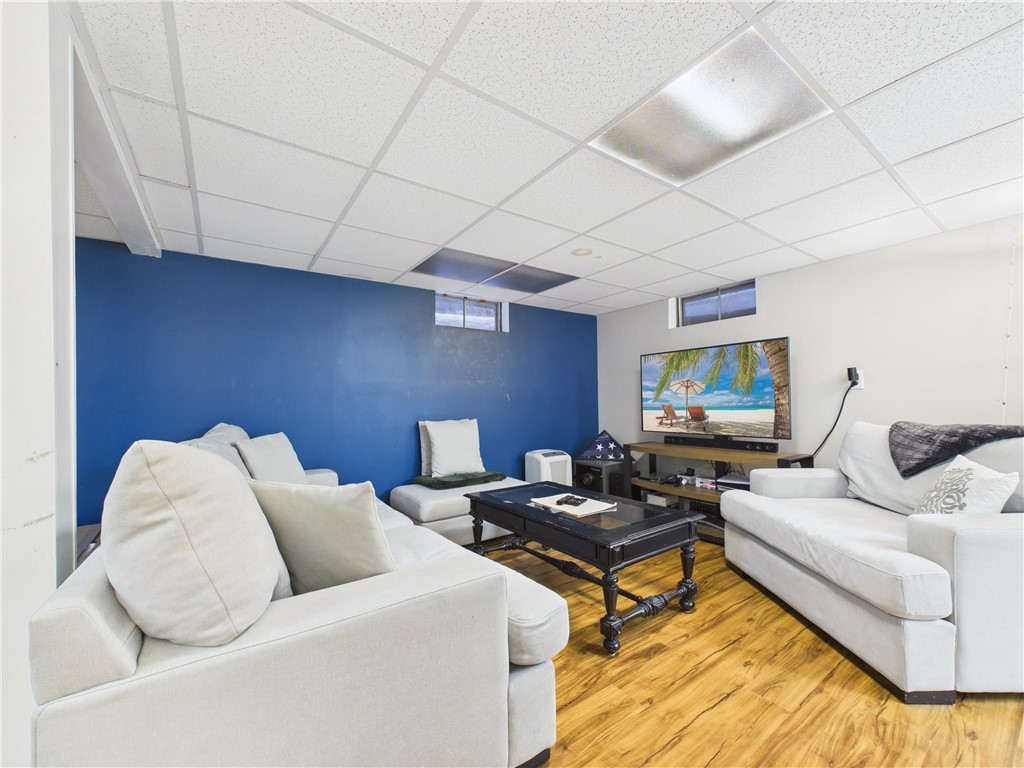 106 Fales Road Bristol, RI 02809 - Photo 26 of 40