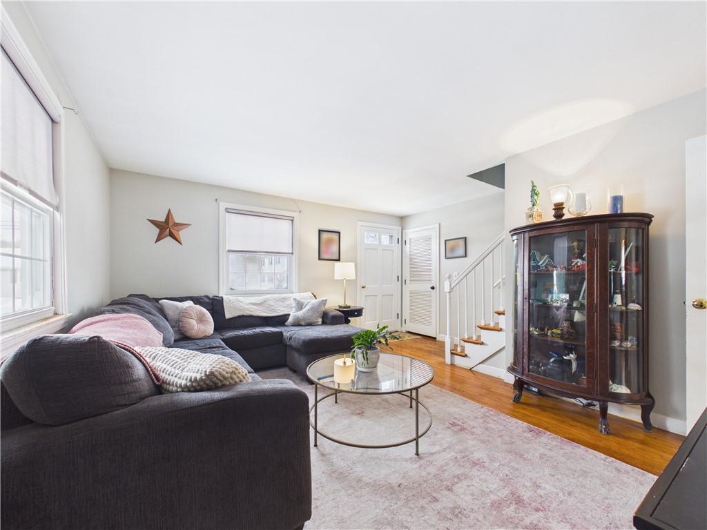 106 Fales Road Bristol, RI 02809 - Photo 3 of 40