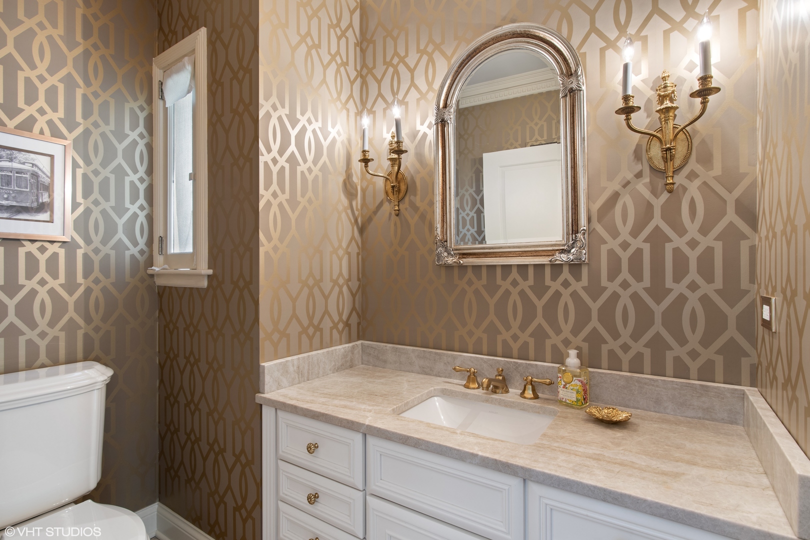 255 South Ridge Road Lake Forest, IL 60045 - Photo 9 of 27