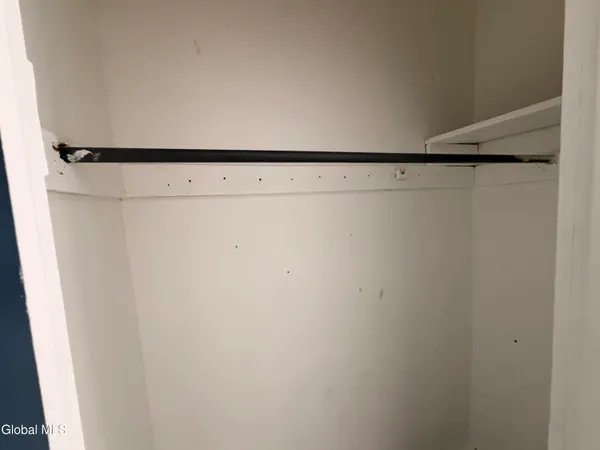 $1,300 | 21-23 Jackson Street, Amsterdam, NY 12010