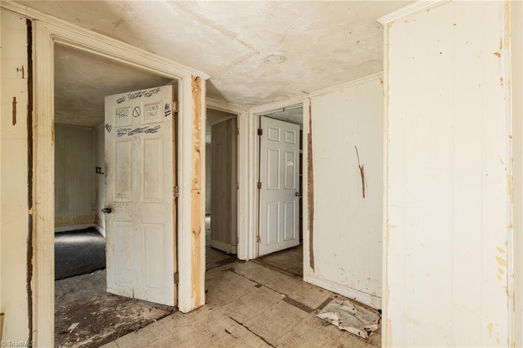 114 Mathis Street Jonesville, NC 28642 - Photo 17 of 40 Gallery Image 17