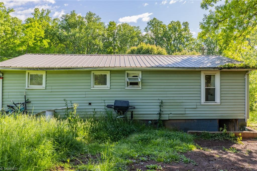 114 Mathis Street Jonesville, NC 28642 - Photo 38 of 40 Gallery Image 38
