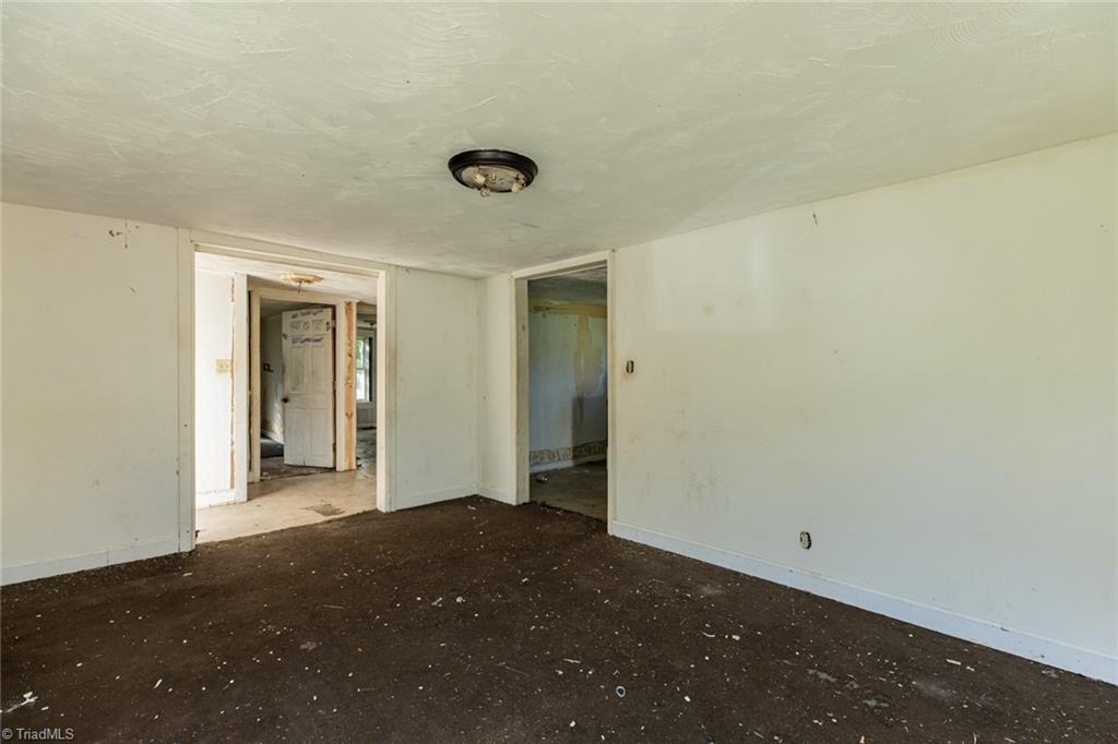 114 Mathis Street Jonesville, NC 28642 - Photo 10 of 40 Gallery Image 10