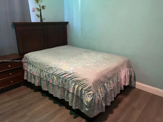 $533,000 | 665 Northwest 153rd Street, Miami, FL 33169