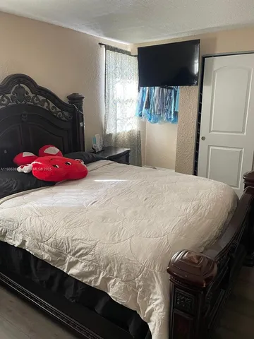 $533,000 | 665 Northwest 153rd Street, Miami, FL 33169