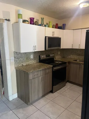 $533,000 | 665 Northwest 153rd Street, Miami, FL 33169