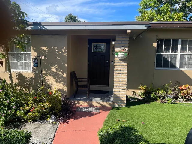 $533,000 | 665 Northwest 153rd Street, Miami, FL 33169