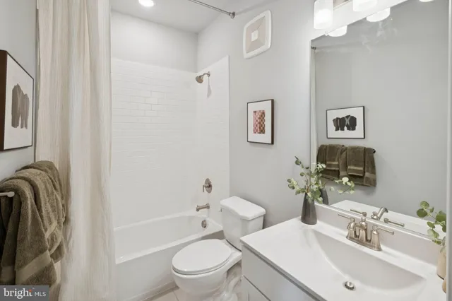 $725,999 | 14697 Deco Circle, Chantilly, VA 20151