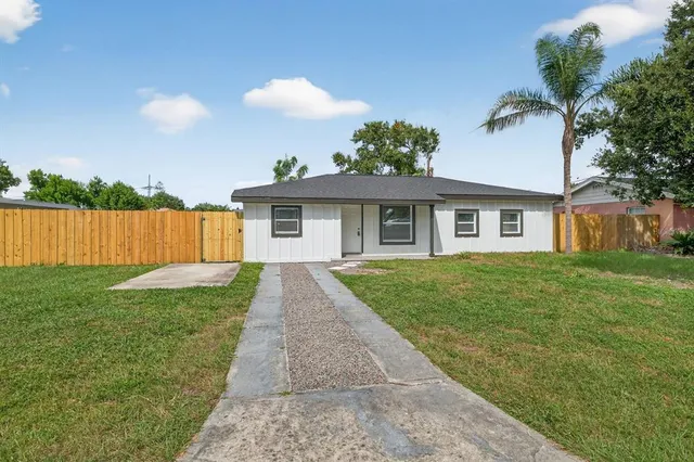 $495,000 | 4009 West Wallace Avenue, Tampa, FL 33611