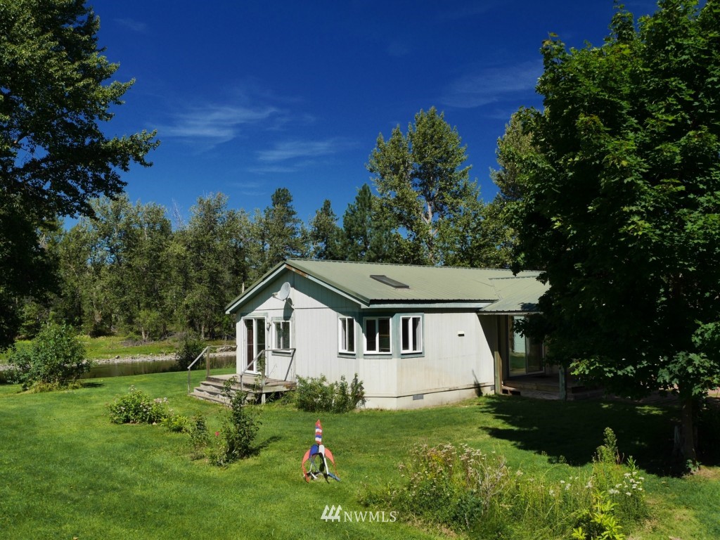37 Wilson Road Winthrop, WA 98862 - Photo 2 of 25 Gallery Image 2