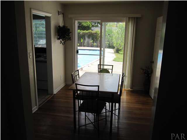 412 Gibbs Road Pensacola, FL 32507 - Photo 5 of 17 Gallery Image 5