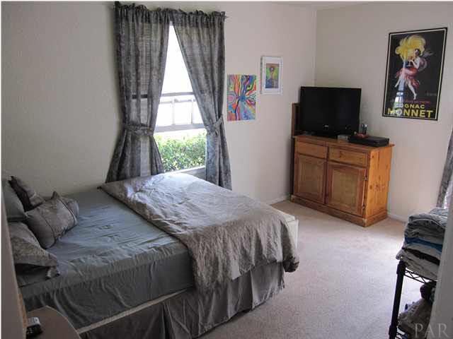 412 Gibbs Road Pensacola, FL 32507 - Photo 10 of 17 Gallery Image 10