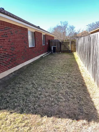 a view of a yard