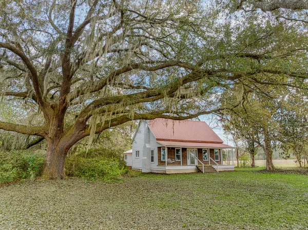 $395,000 | 2185 State Rd S-15-233, Walterboro, SC 29488