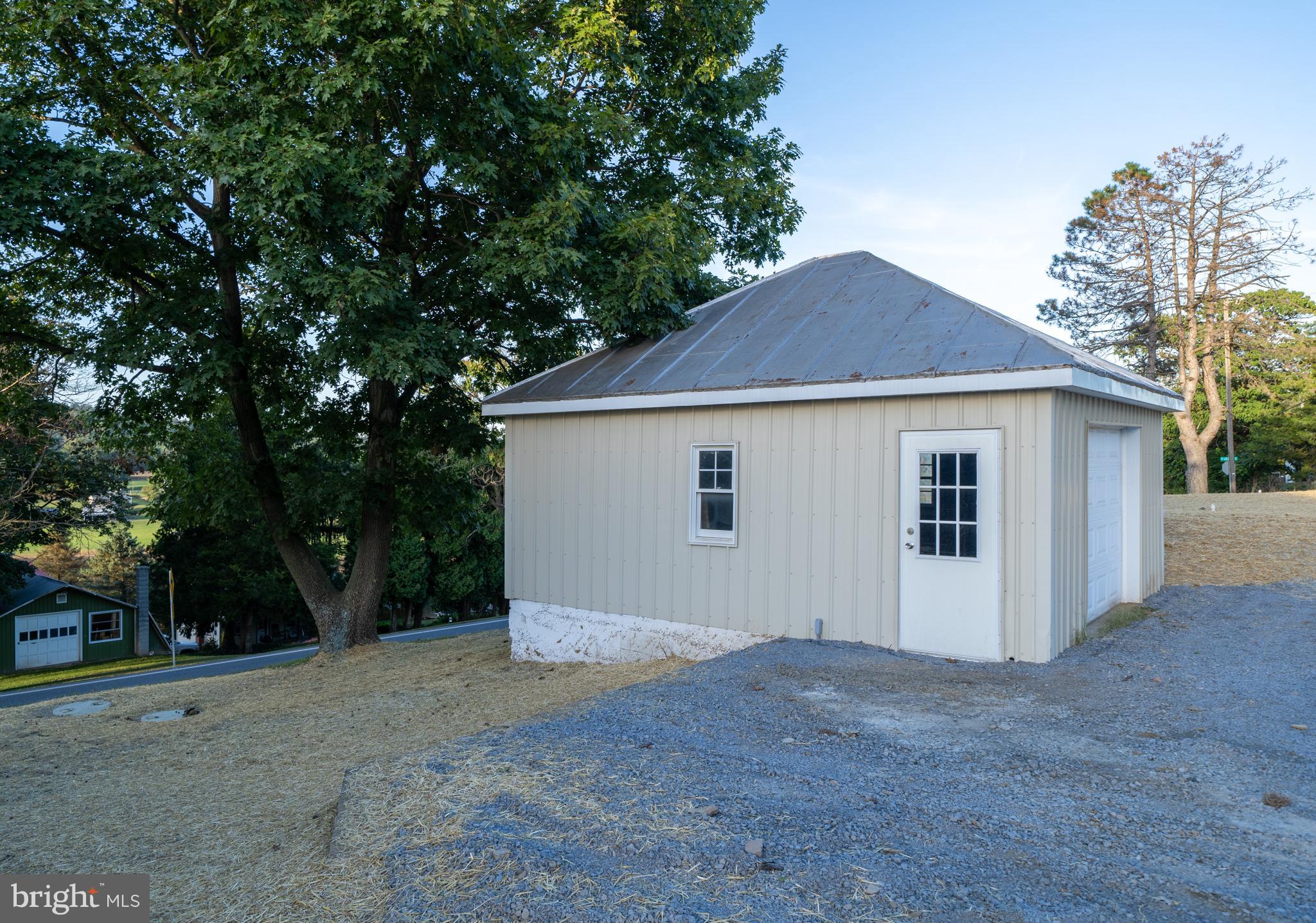 75 East Church Road Stevens, PA 17578 - Photo 3 of 34