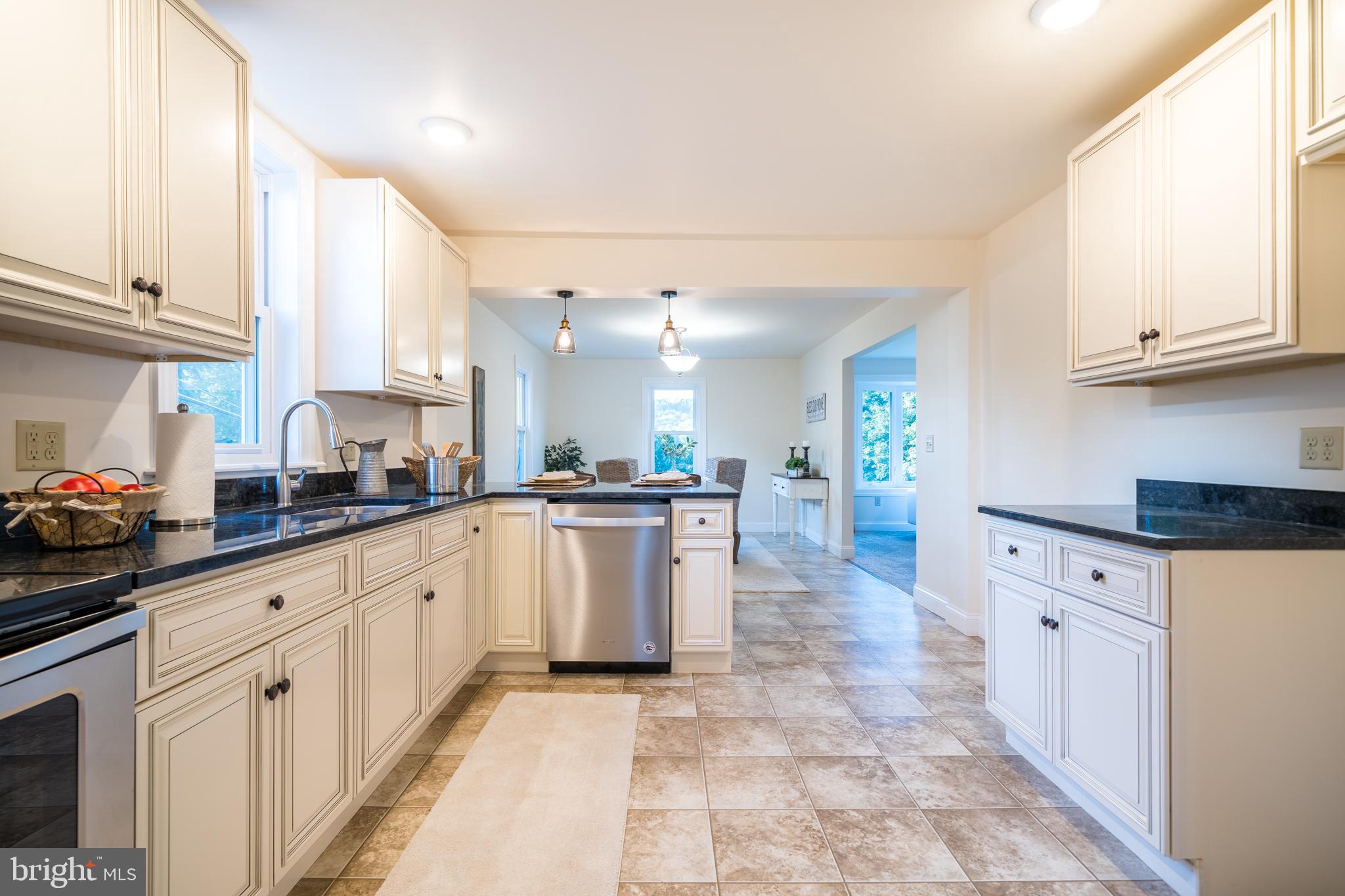 75 East Church Road Stevens, PA 17578 - Photo 6 of 34