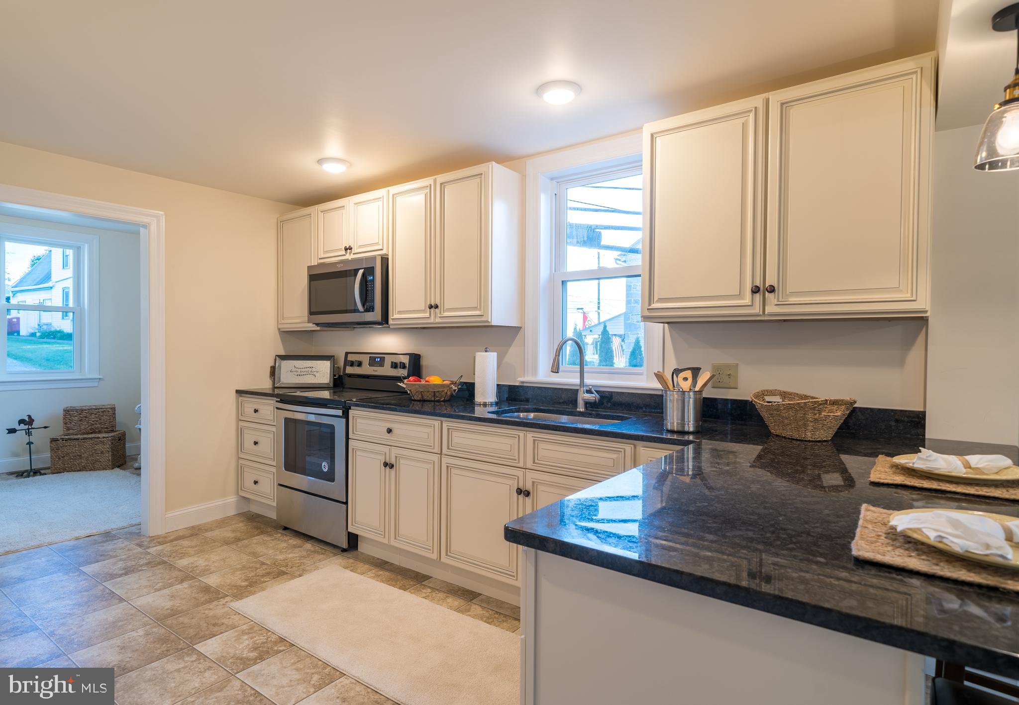 75 East Church Road Stevens, PA 17578 - Photo 7 of 34