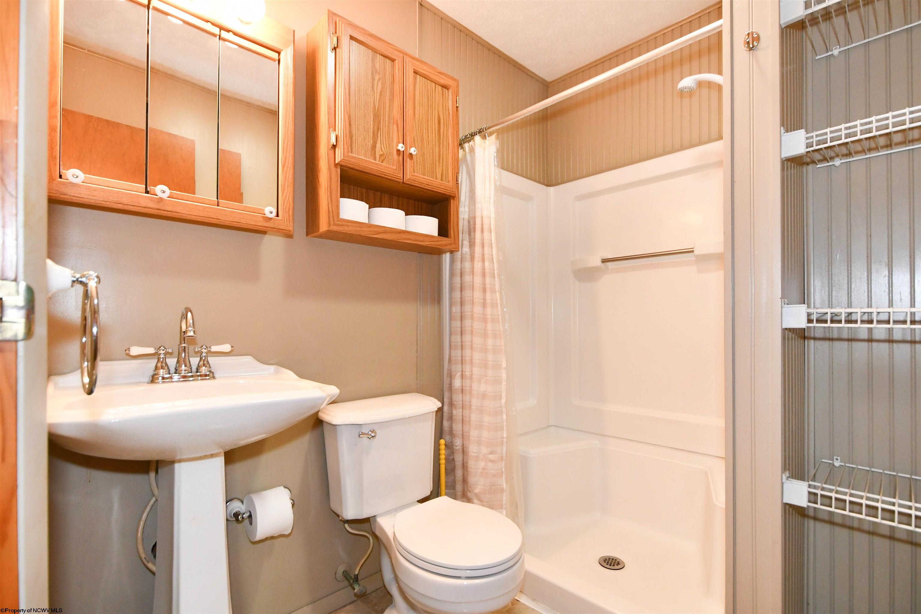 2362 Bunner Ridge Road Fairmont, WV 26554 - Photo 13 of 38 Gallery Image 13