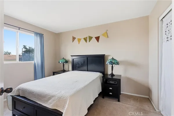 $725,000 | 922 Naples Drive, Corona, CA 92882